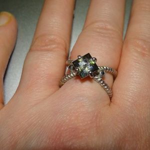 2.71 ct vvs1 GREEN MOISSANITE DIAMOND RING